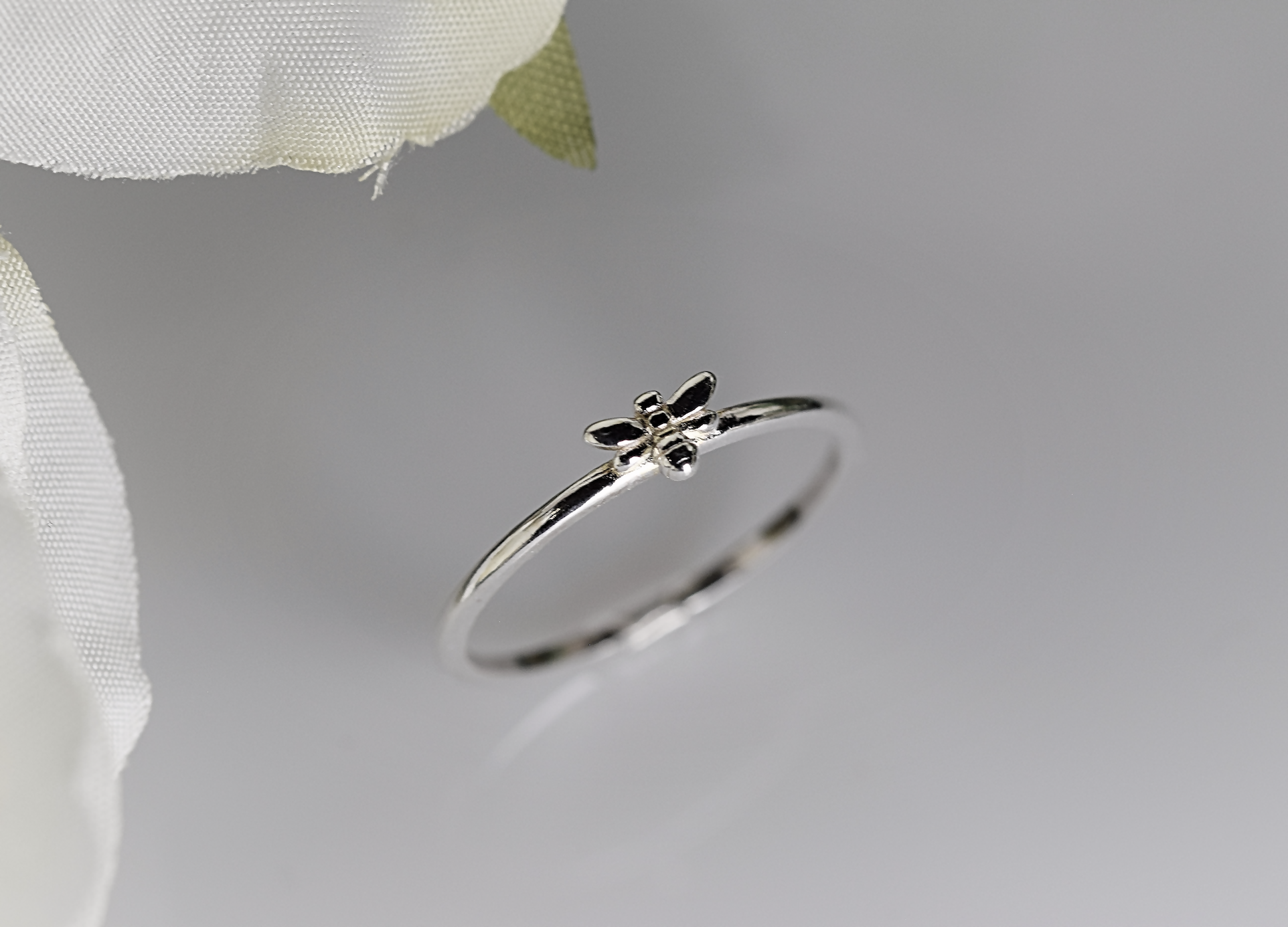 Silver Bee Ring