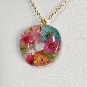 3D Donut Circle Necklace with Multicolour Dried Flowers Gold Plated