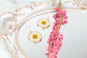 Daisy Circle Earrings Gold Plated
