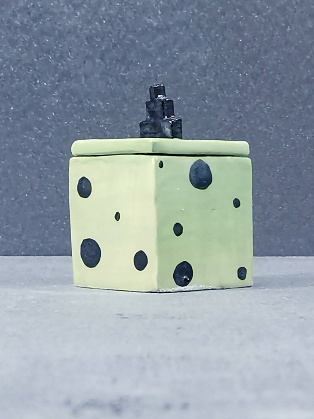 Dotty Box