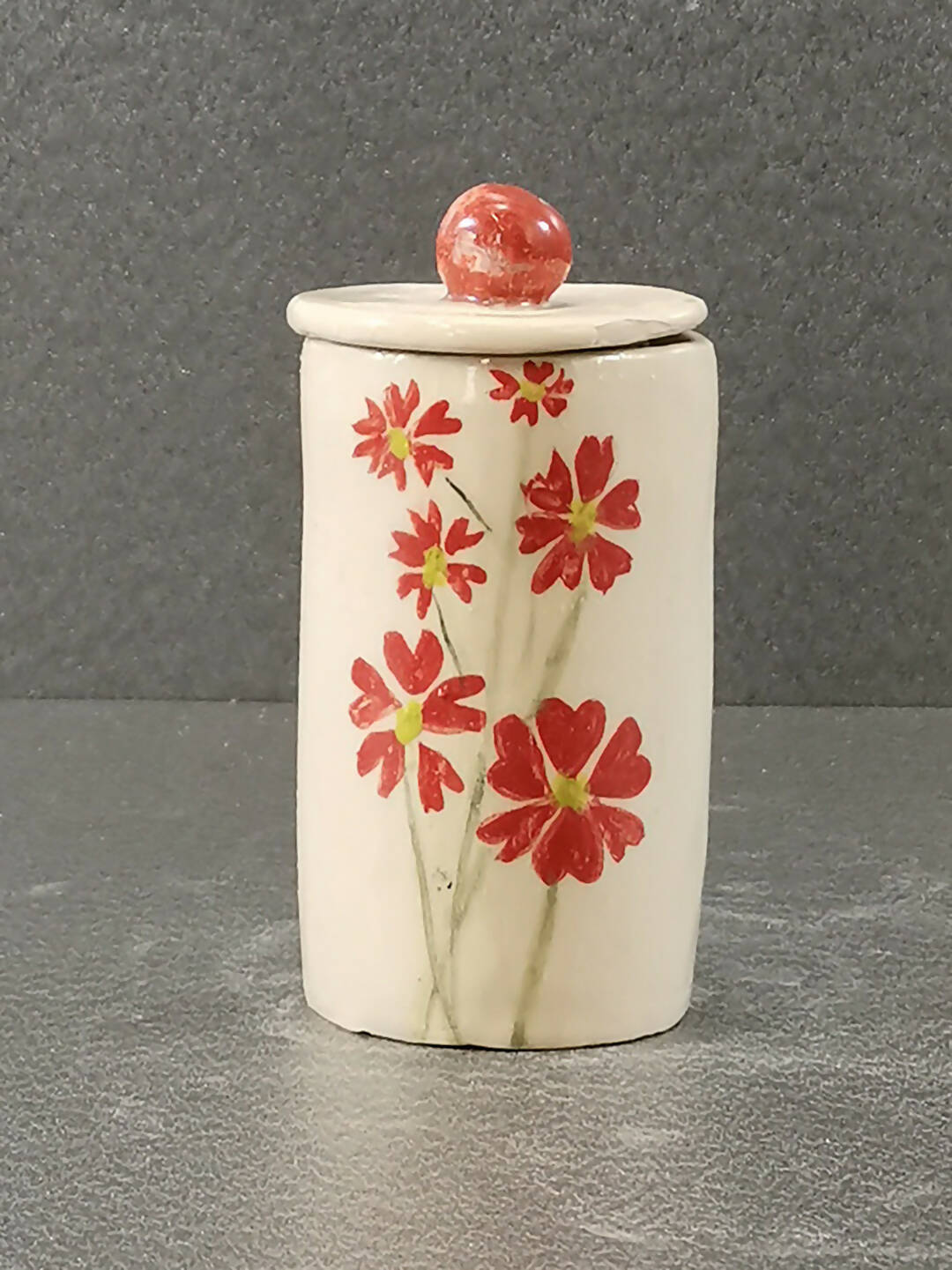 Small stoneware jar with lid  - 0372