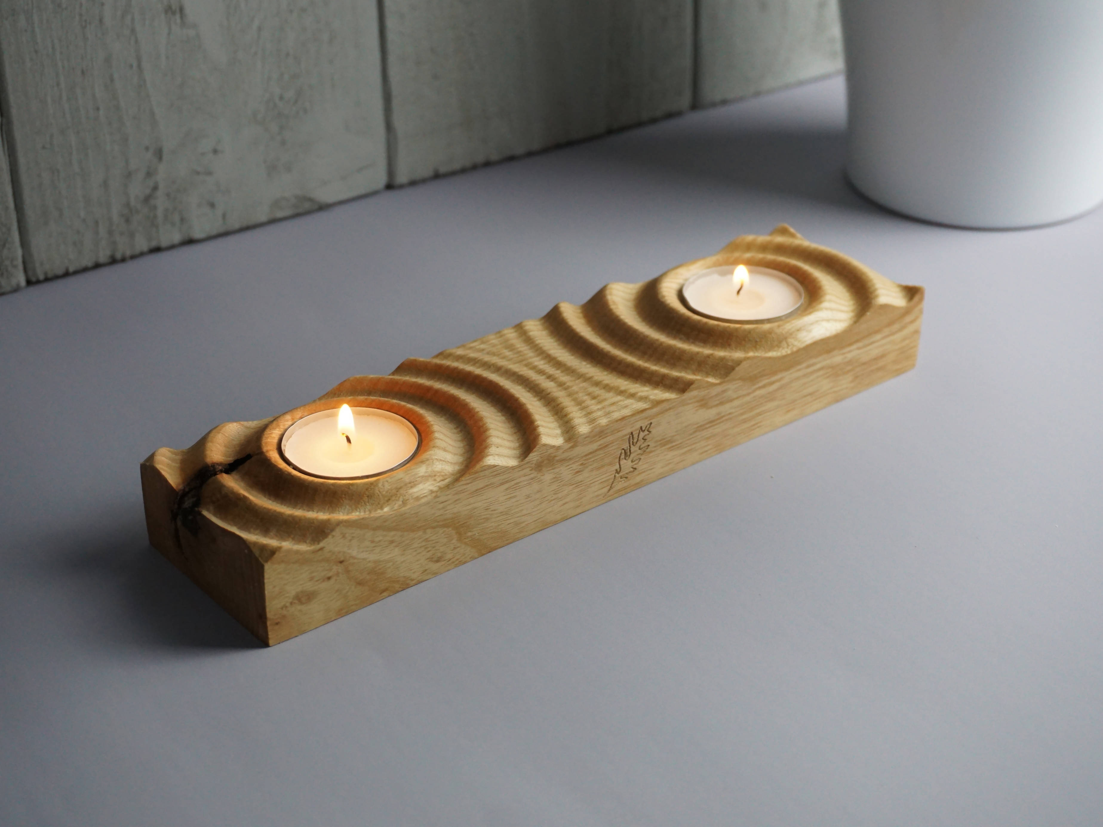 Double tea light holder