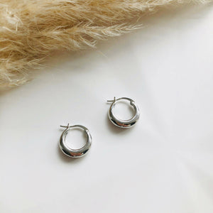 Minimalistic Silver Dome Earring