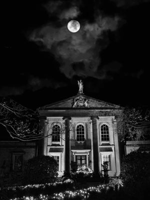 Sessions House Under Moon - Black & White