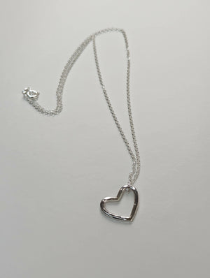 Chunky (2mm) hammered sterling silver open heart necklace - Handmade