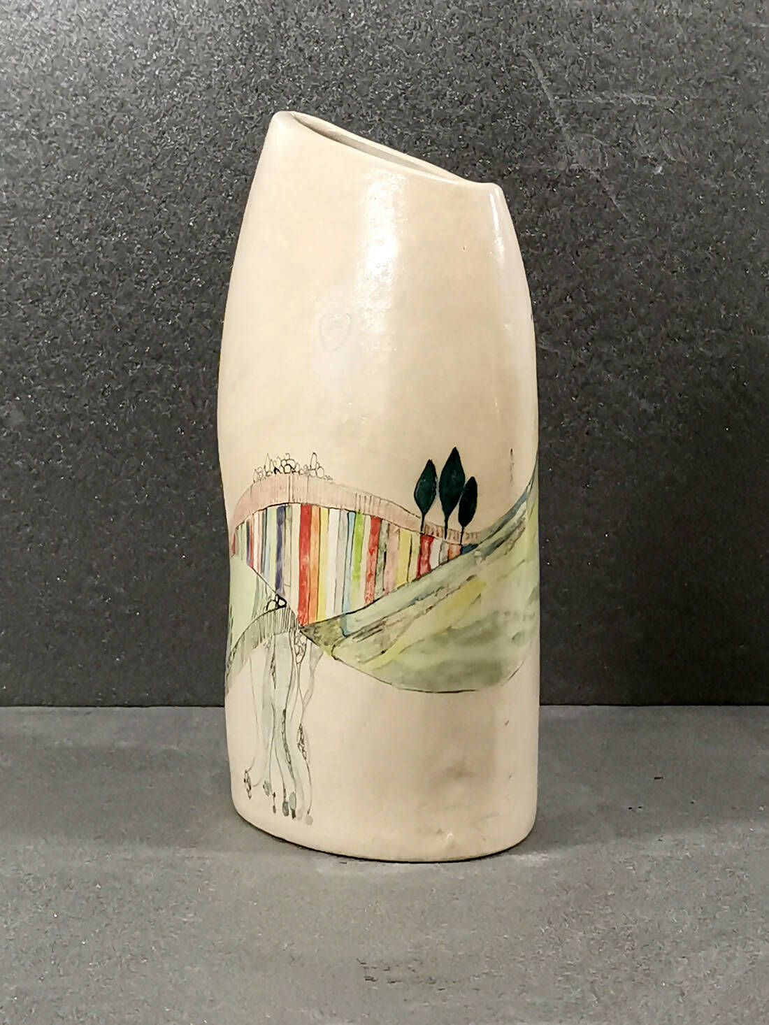 Magic under the Hill Vase - 0294