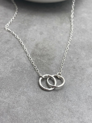 Linked Loops Necklace