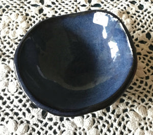 Ceramic nibbles dish