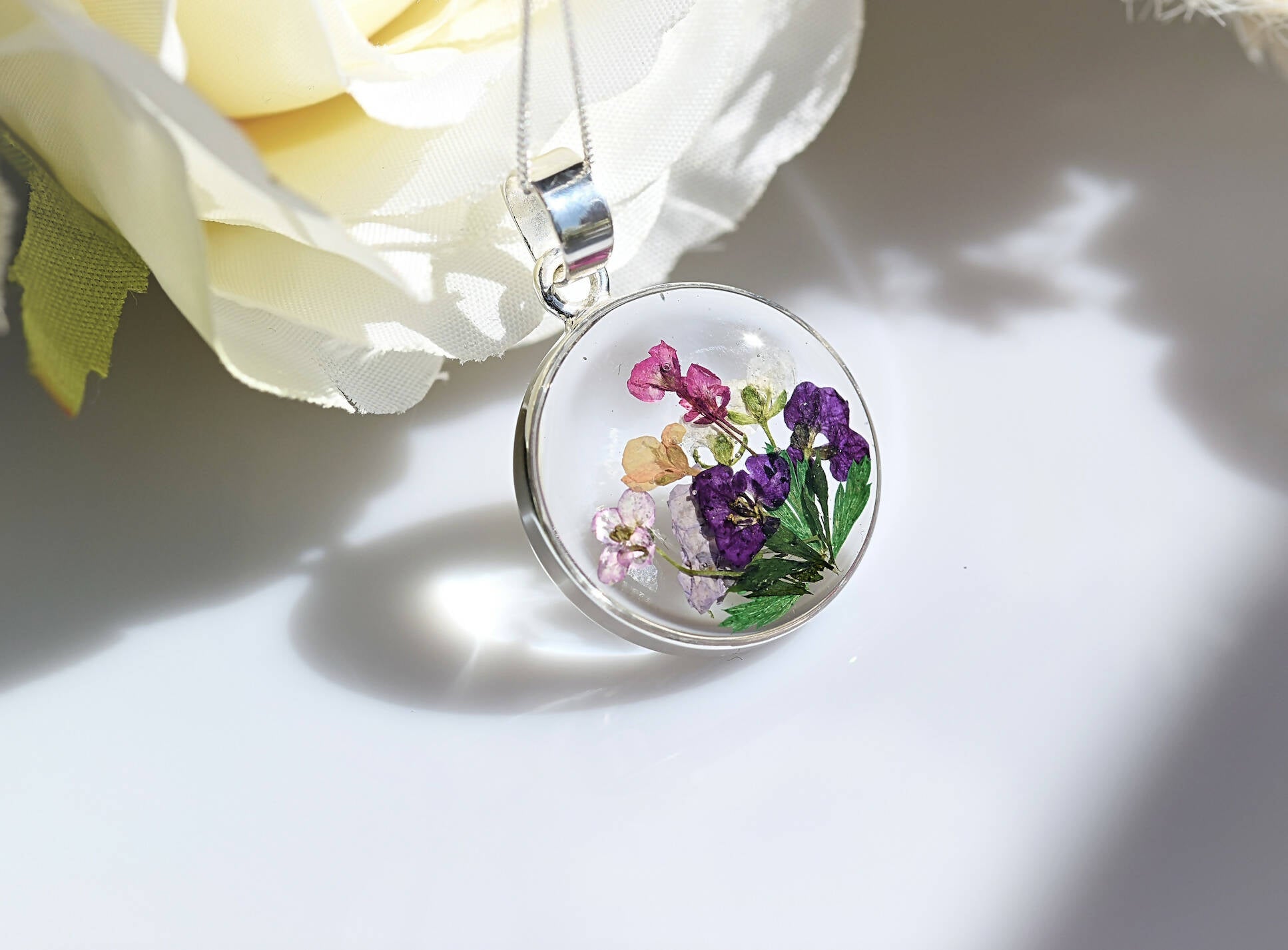 Round Flower Garden Necklace