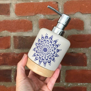 Hand Painted Dot Mandala Scandi Soap Dispenser: Purple Hydrangea with white