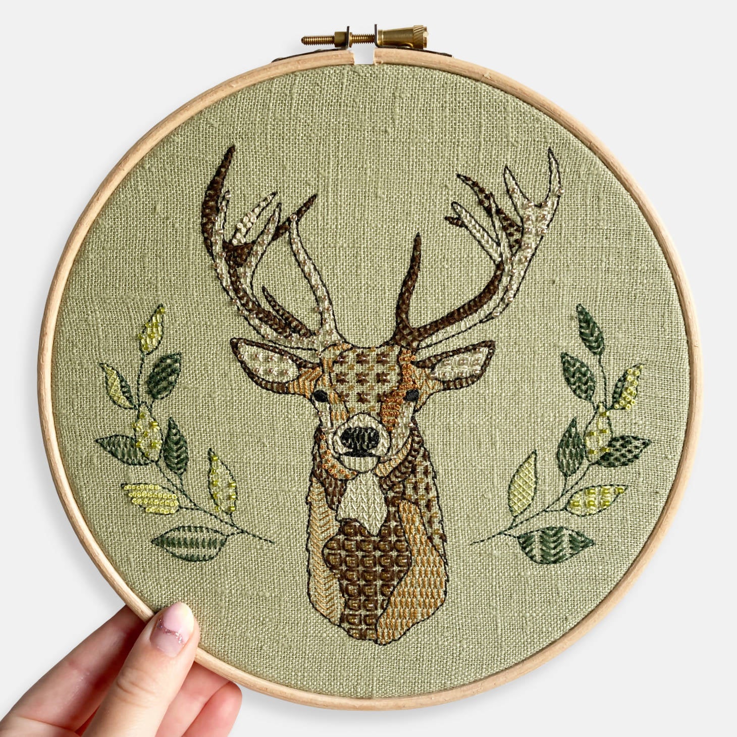 Stag Modern Embroidery Kit - Create Your Woodland Design | Art & Soul