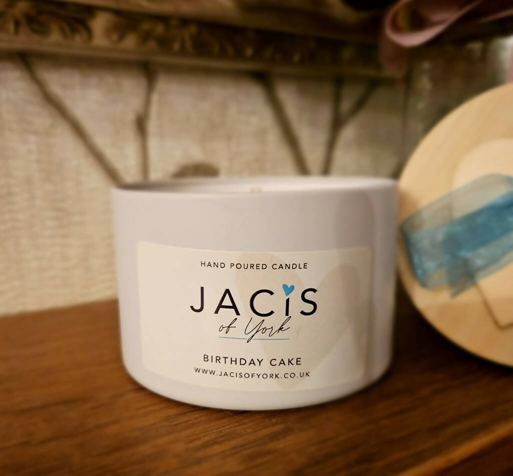 Jacis of York 230ml Scented Soy Candle - Birthday Cake