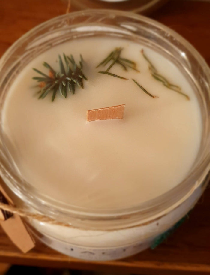Jacis of York: Winter Pine scented 250ml botanical candle