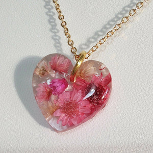 3D Heart Shaped Necklace with Pink Dried Flowers Gold Plated
