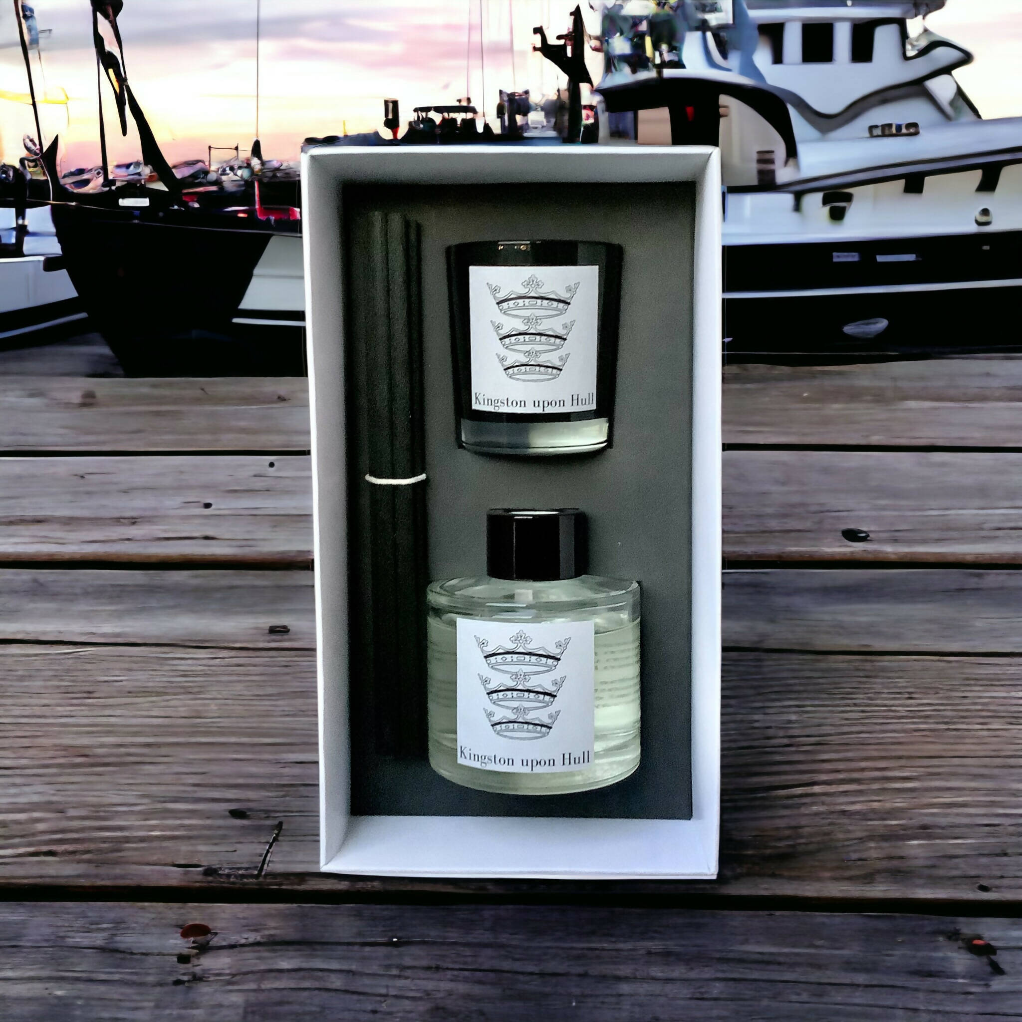 Kingston upon Hull - Candle and Diffuser Gift Set - 75g, 100ml